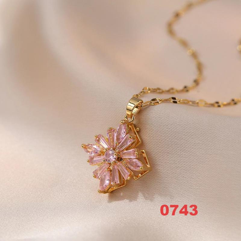 Shiny Spinner Necklace -Rotating flower necklace versatile titanium steel fashion accessory
