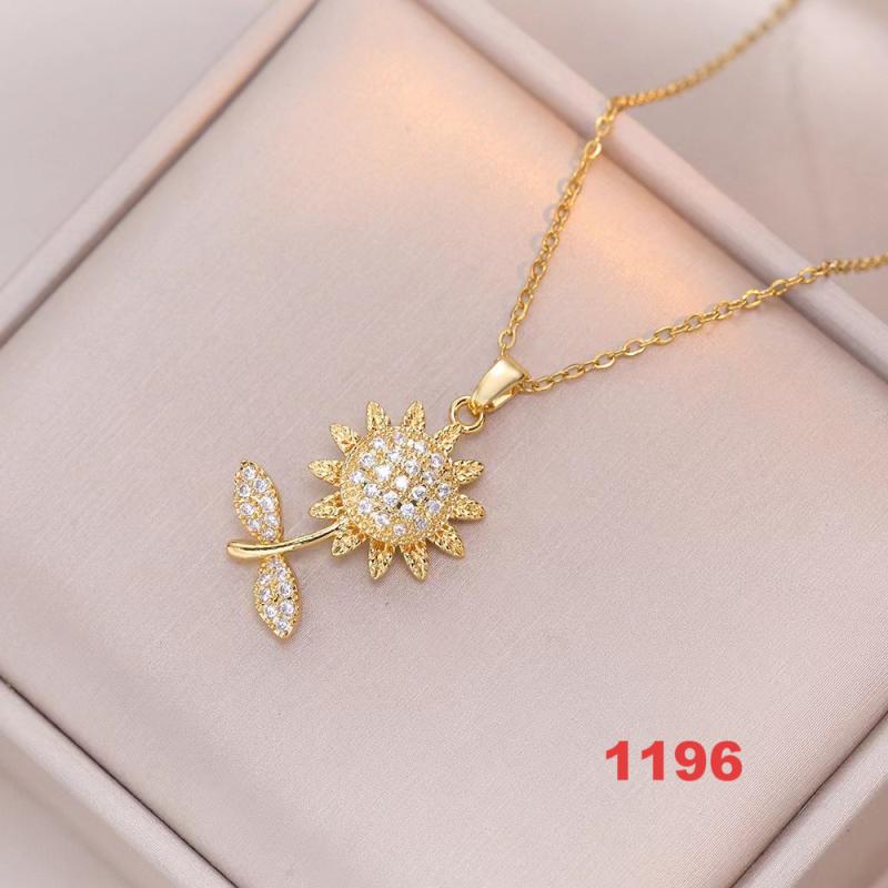 Shiny Spinner Necklace -Rotating flower necklace versatile titanium steel fashion accessory